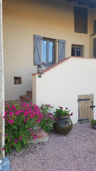 Villa Chez Francine La Chenevière Saint-Rémy-de-Chargnat Esterno foto